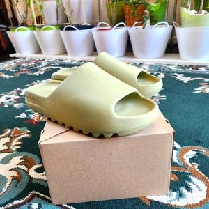 Adidas Yeezy Slide Resin 12 (Restock 2022)